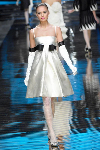 Look 46